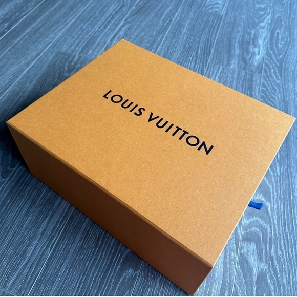 $15 Entry Stuffed Authentic Huge Louis Vuitton Box contents retail $499 - Picture 2 of 3